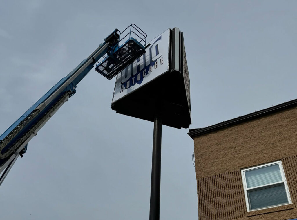 signstop_site_hero_a_11